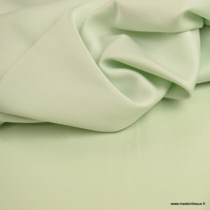 Tissu Satin microfibre fluide menthe claire