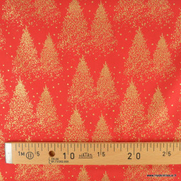 Tissu de Noël motif foret de sapins or fond rouge - Oeko tex