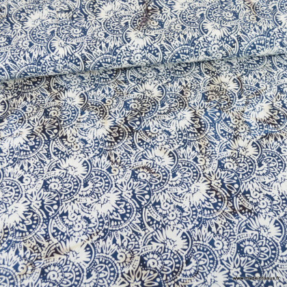 Tissu Batik fond motif rosaces bleu marine et bleu
