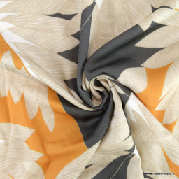 Tissu Satin de viscose motif feuilles exotiques grises et ocre