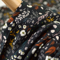 Tissu Viscose Rayon - Dear Isla motifs fleurs fond noir - Cotton and Steel