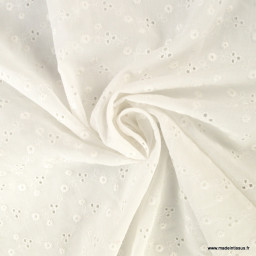 Tissu broderie anglaise coton blanc - Yvette