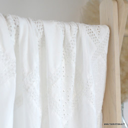 Tissu broderie anglaise coton blanc - Mauricette