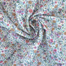 Tissu Matelassé style Liberty petites fleurs fond blanc - oeko tex