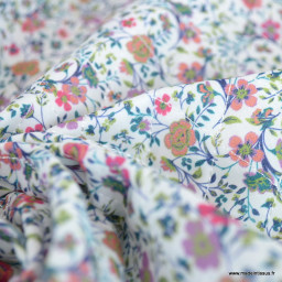 Tissu Matelassé style Liberty petites fleurs fond blanc - oeko tex