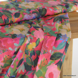 Tissu popeline de Viscose motif fleurs roses et vertes dans la prairie