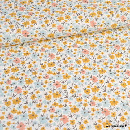Tissu popeline motif fleurs ocres, roses et bleues fond blanc cassé - Oeko tex