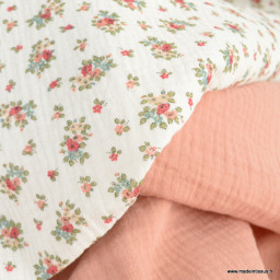 Double gaze de coton Bio & oeko tex Germaine motifs fleurs rouge corail Blanc cassé