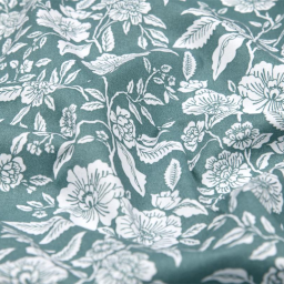 Tissu cretonne coton Bonaugure motifs fleurs fond Céladon - oeko tex