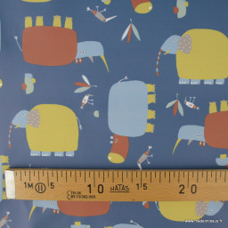 Tissu imperméable Numi type ciré motif animaux fond bleu