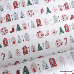 Tissu coton Anvers motifs sapins, maisons et boules de Noël - Oeko tex