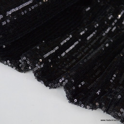 Tissu Sequin Noir sur maille stretch