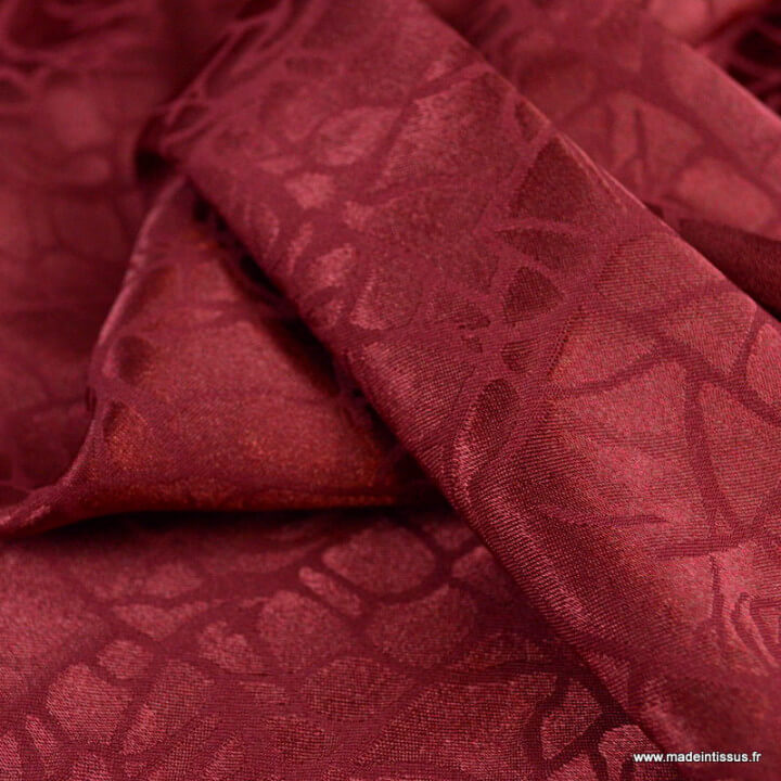 Tissu Satin rayé coloris bordeaux