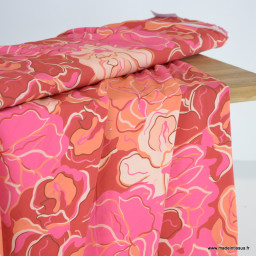 1 coupon de 80 cm de  Tissu Viscose motif floral Rose